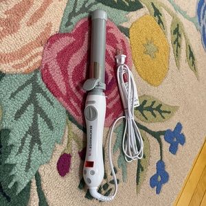 Beachwaver S1.25 White Rotating Curling Iron